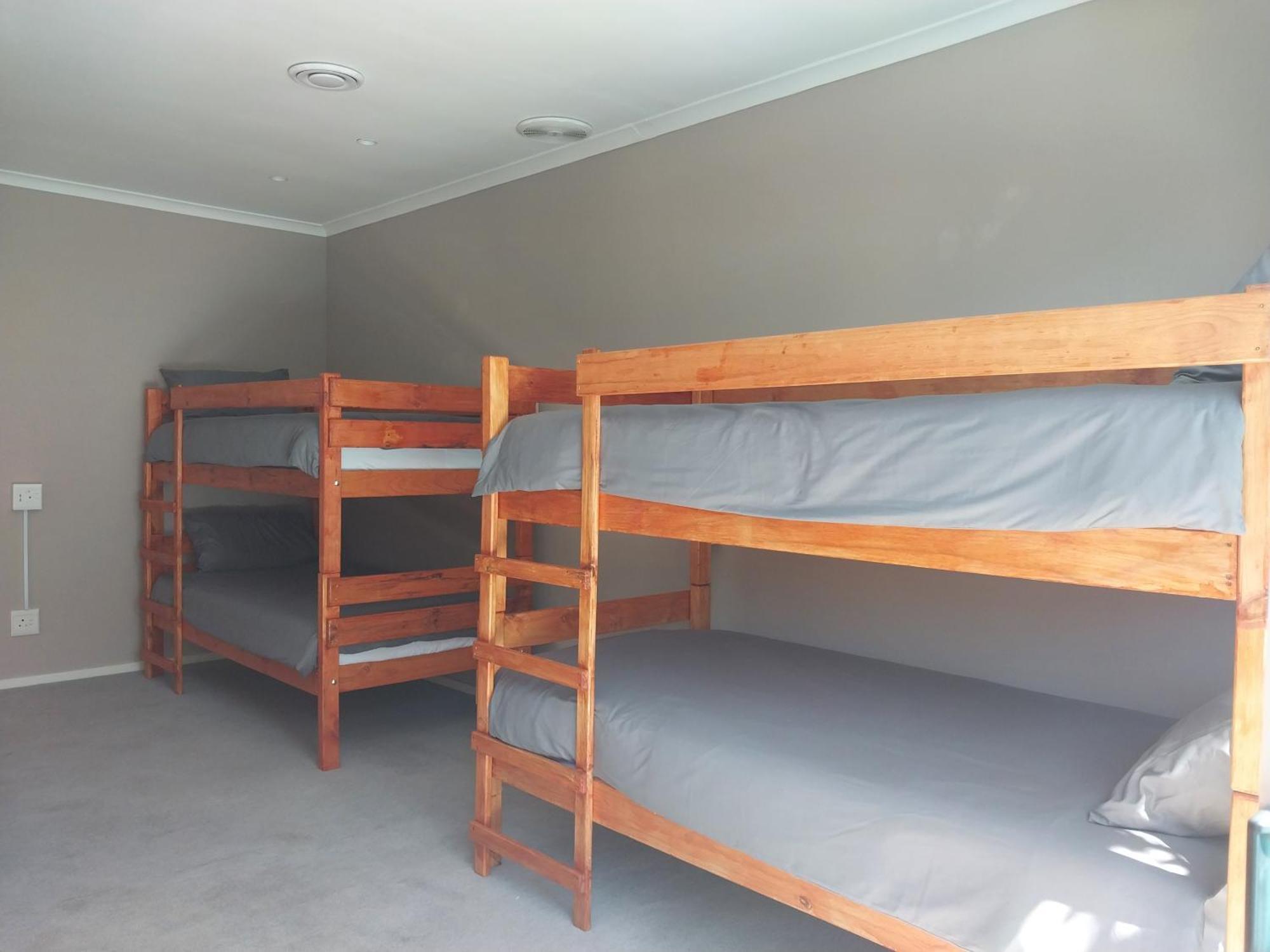 Serenity Shores Backpackers Le Cap